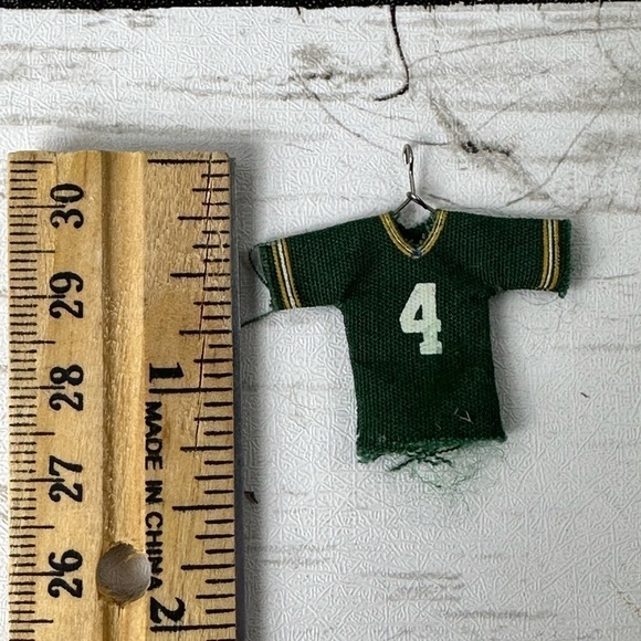 Green Bay Packers MINIATURE Christmas ornament Brett Farve #4 see description - Picture 3 of 3